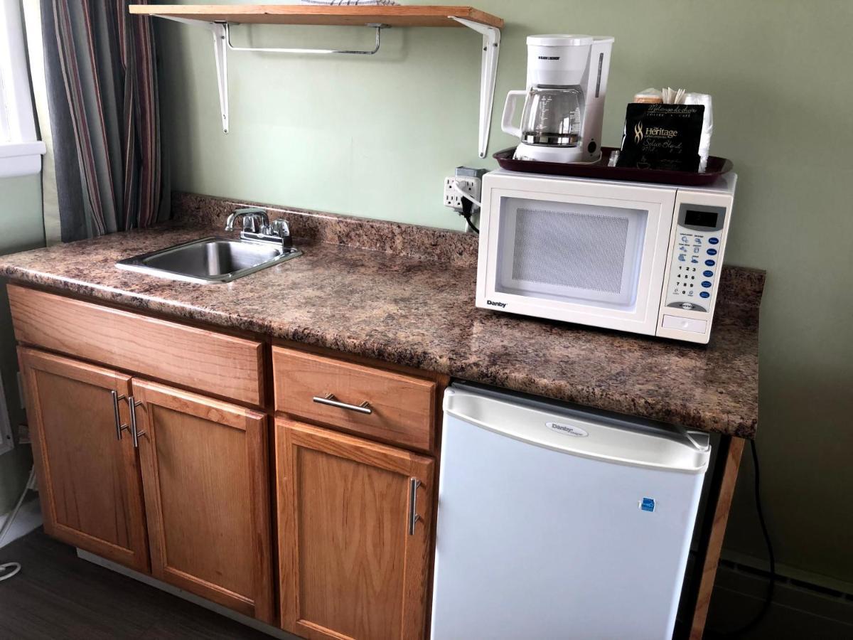Perth Plaza Inn & Suites Εξωτερικό φωτογραφία