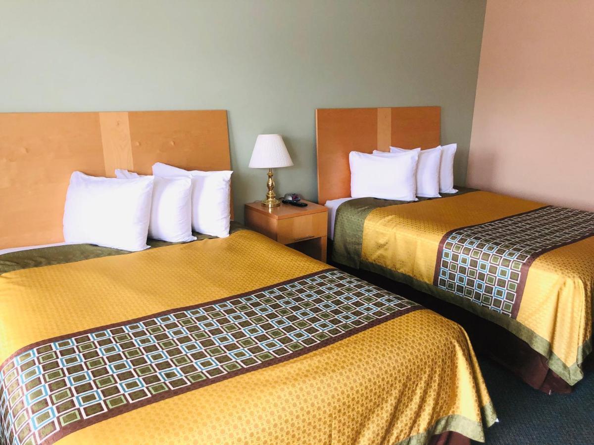 Perth Plaza Inn & Suites Εξωτερικό φωτογραφία