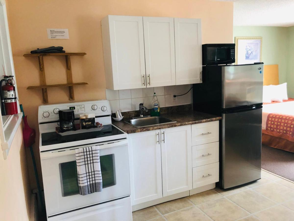 Perth Plaza Inn & Suites Εξωτερικό φωτογραφία
