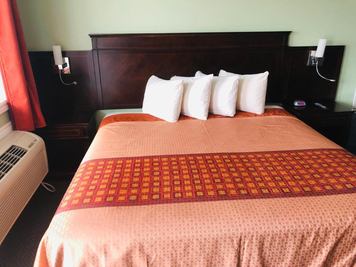 Perth Plaza Inn & Suites Εξωτερικό φωτογραφία