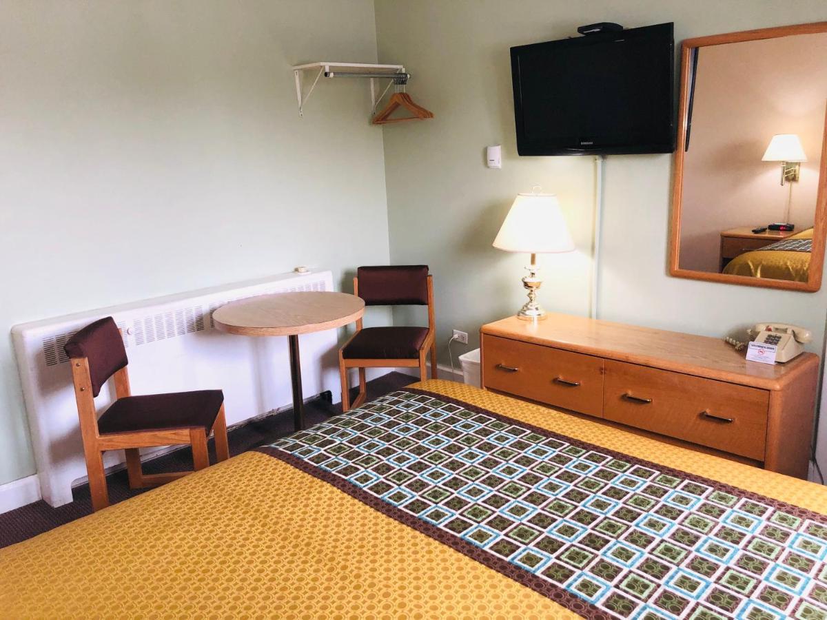 Perth Plaza Inn & Suites Εξωτερικό φωτογραφία