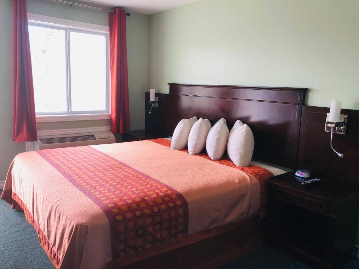 Perth Plaza Inn & Suites Εξωτερικό φωτογραφία