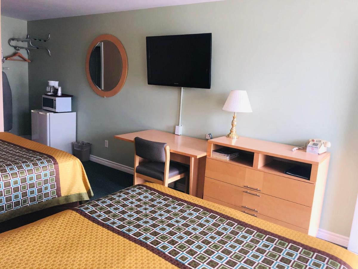 Perth Plaza Inn & Suites Εξωτερικό φωτογραφία