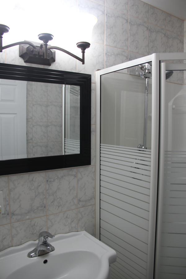 Perth Plaza Inn & Suites Εξωτερικό φωτογραφία